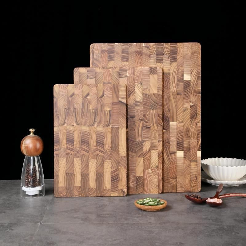 Wooden cutting board